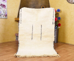 Handmade Moroccan Azilal Rug – Authentic Berber Wool Carpet.